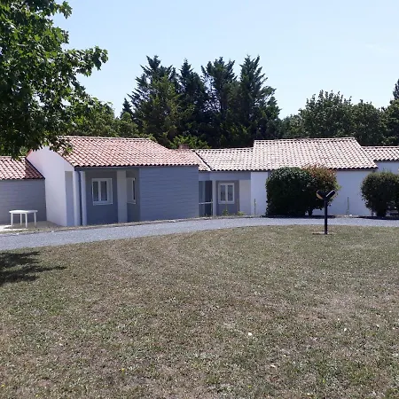 Le Hameau De Saintonge בית נופש Tonnay-Boutonne