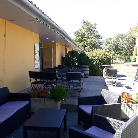 Le Hameau De Saintonge * Tonnay-Boutonne