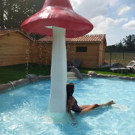 Semesterbostad Le Hameau De Saintonge *